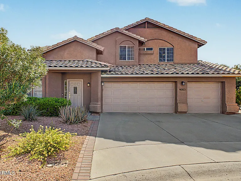 9053 W Banff Ln — Photo 2