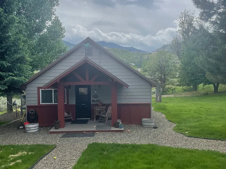 2080 Highway 21 — Photo 14