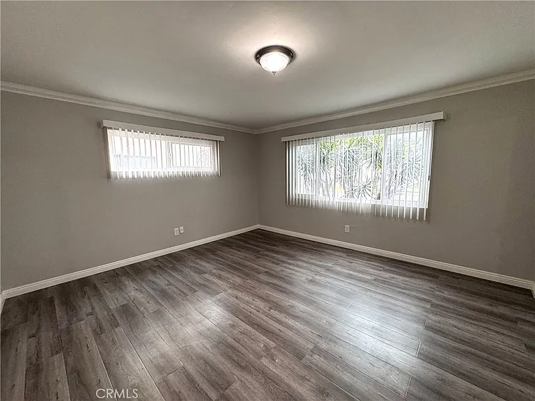 24614 Pennsylvania Ave — Photo 14