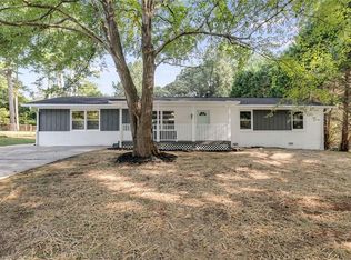 426 Landers Dr SW, Mableton, GA 30126