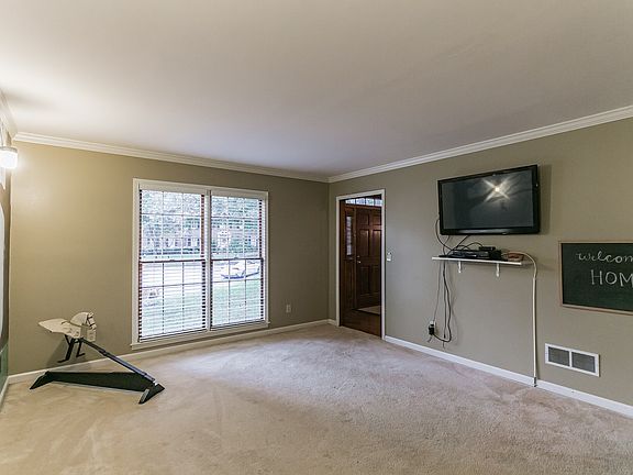 5th image of 2578 Settlers Ct