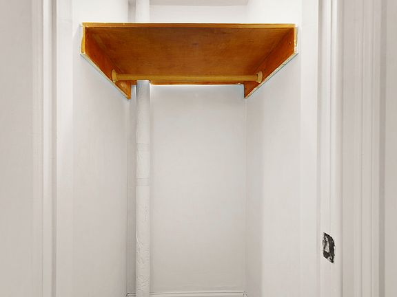 4th image of 98 Christopher St APT 16