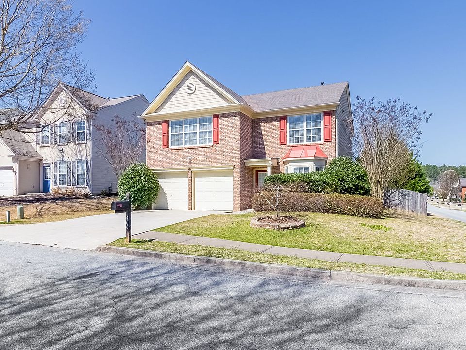1st image of 400 Citronelle Dr