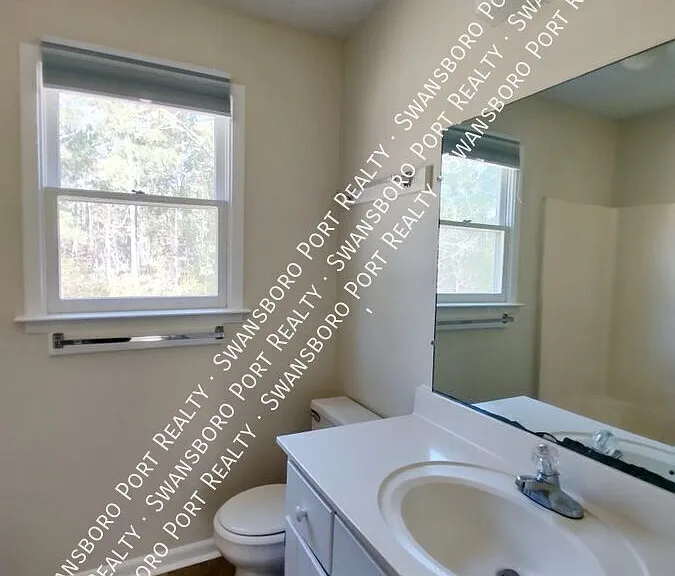 10 Port West Ct #B — Photo 14