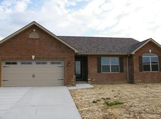 9573 Fieldcrest Pl, Breese, IL 62230