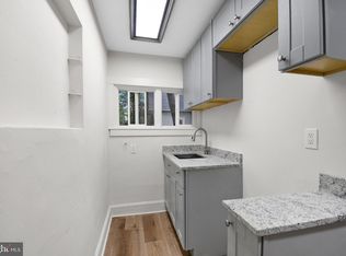 126 N Wycombe Ave, Lansdowne, PA 19050