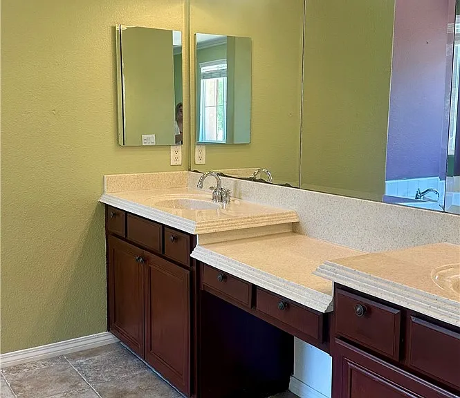 26259 Jaylene St — Photo 12