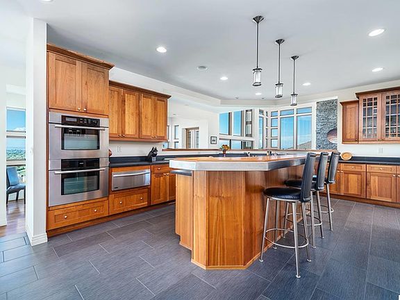 4th image of 3706 W 42nd Ave