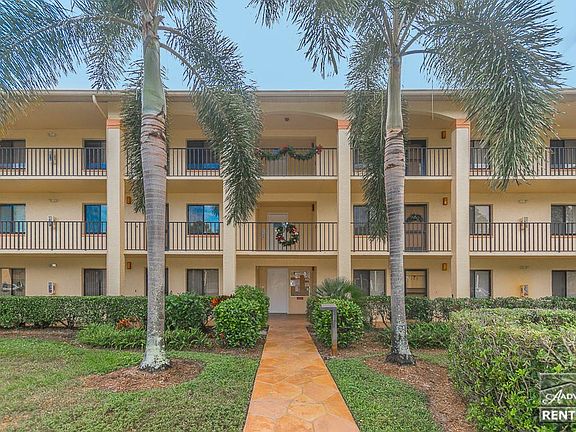 2nd image of 5776 Deauville Cir #2716