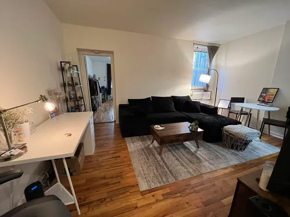 313 West 55th Street image 1 of 7