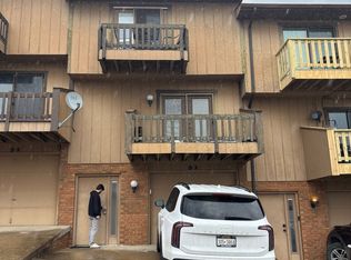 1232 Van Voorhis Rd APT D-3, Morgantown, WV 26505