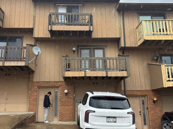 1232 Van Voorhis Rd APT D-3, Morgantown, WV 26505