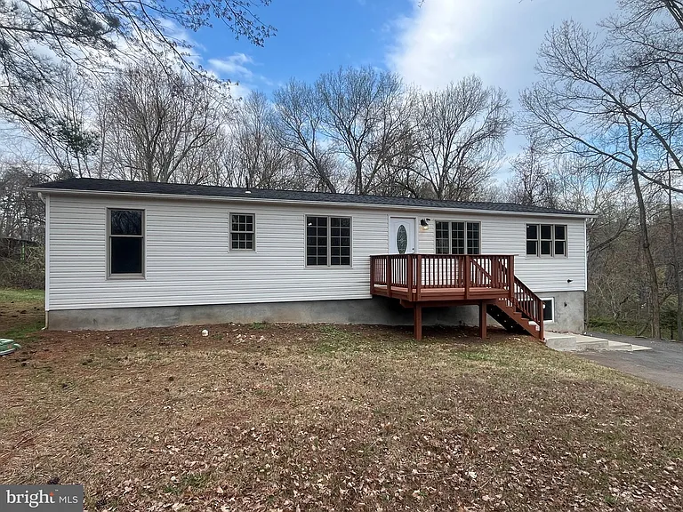 15106 Lee Hwy — Photo 1