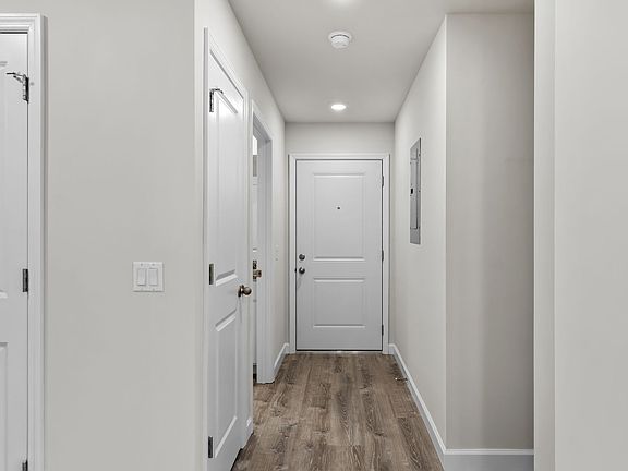 5th image of 2000 Sherman Square Dr #1910