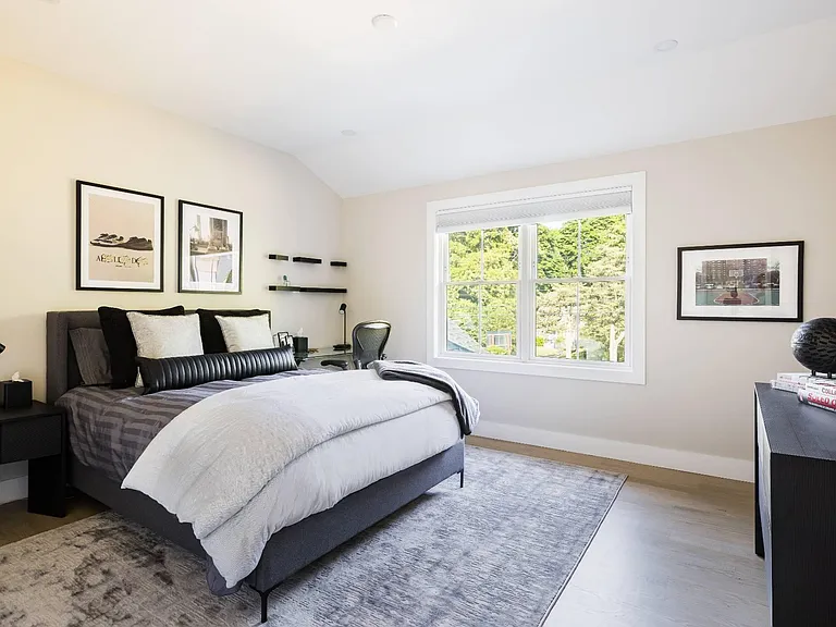 169 Ferry Rd — Photo 8