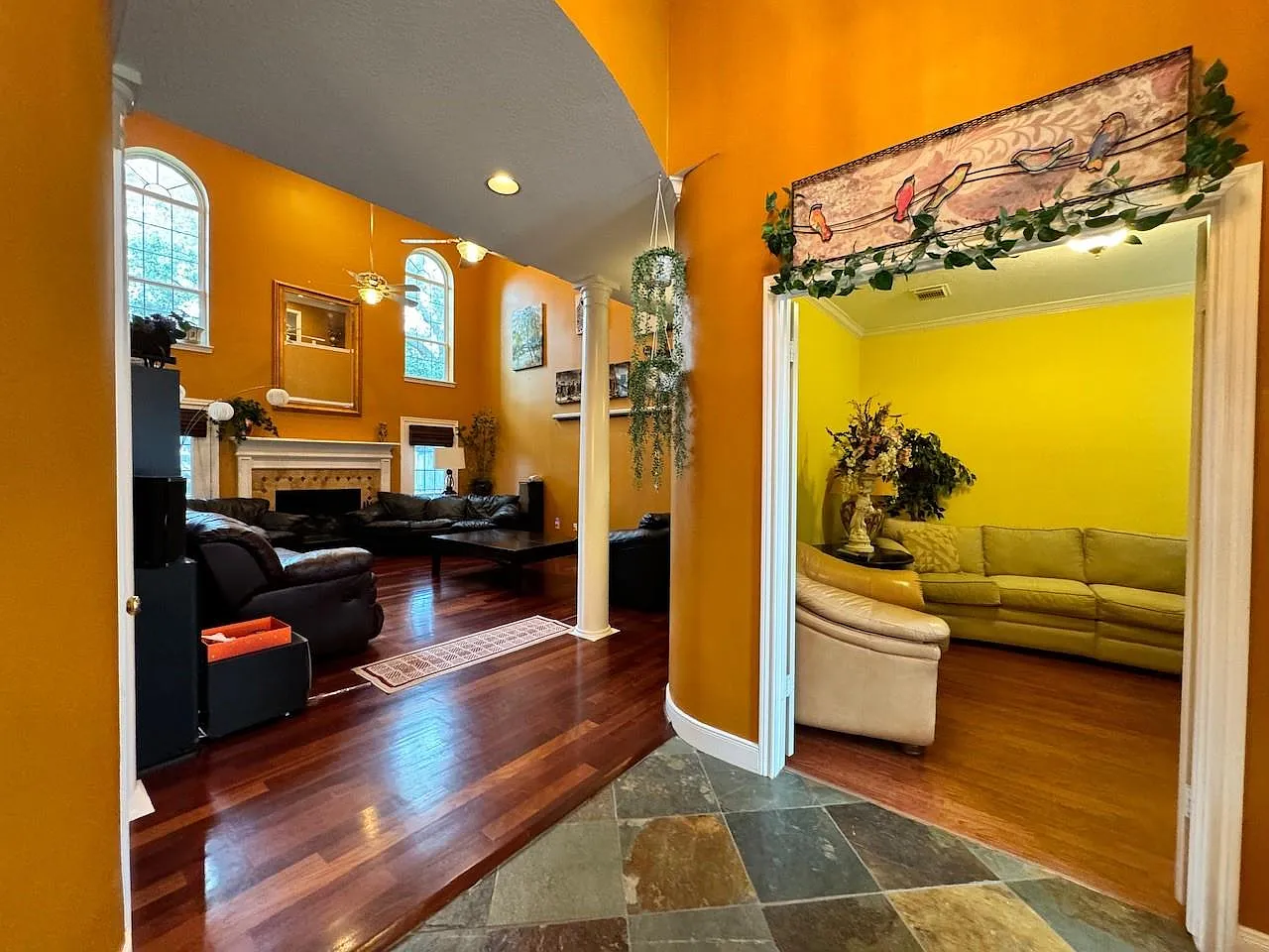 4 bed, 3.5 bath, 3325 sqft, $2,300 — Photo 4