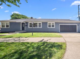 6207 W Eastwood Ave, Chicago, IL 60630