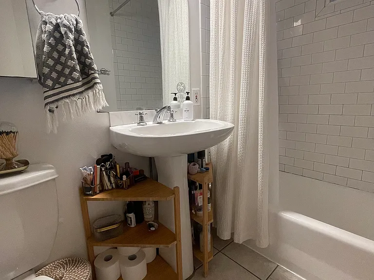 243 Bicknell Ave #C — Photo 7