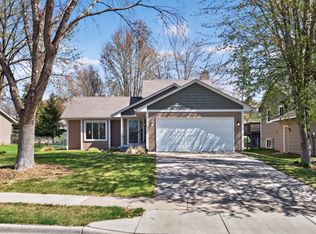 9510 Parkside Trl, Champlin, MN 55316