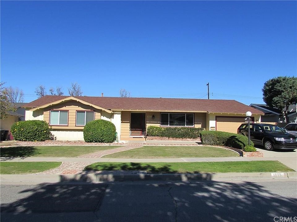 1st image of 1019 E Buckeyewood Ave