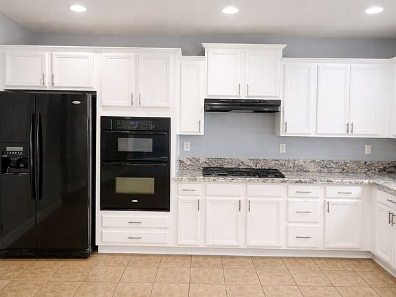 4th image of 2040 Echo Valley Pkwy