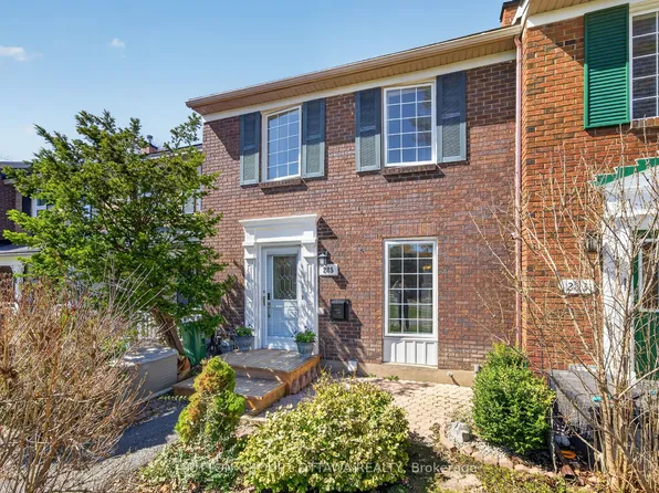 285 Monterey Dr, Ottawa, ON K2H 7B1