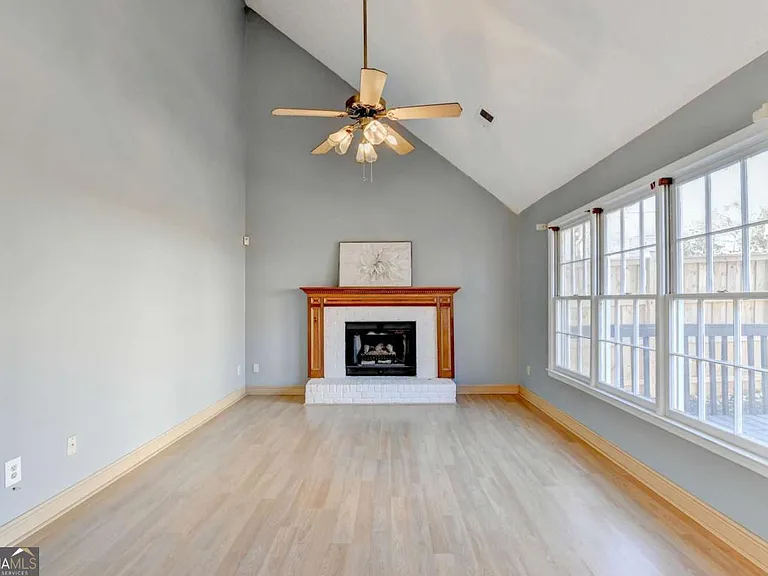 3945 Genoa Ct — Photo 28
