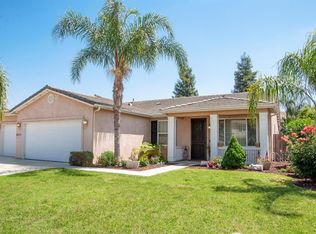 6215 W Perez Ct, Visalia, CA 93291