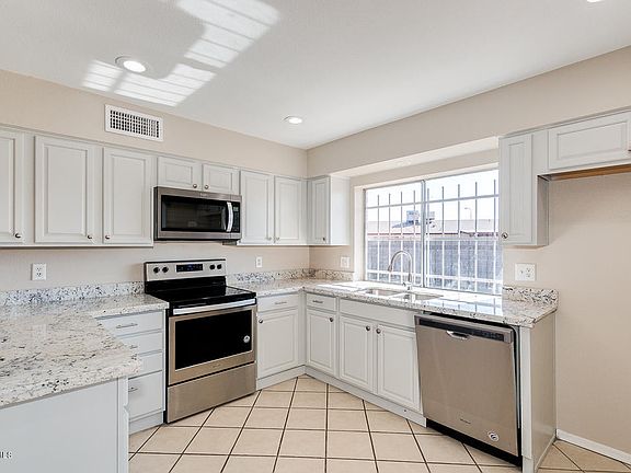 5th image of 8217 W Glenrosa Ave