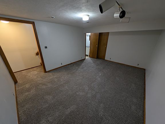 5th image of 5082 Stoneybrook Blvd