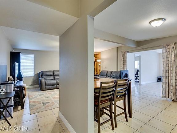 4th image of 4930 Blanton Dr