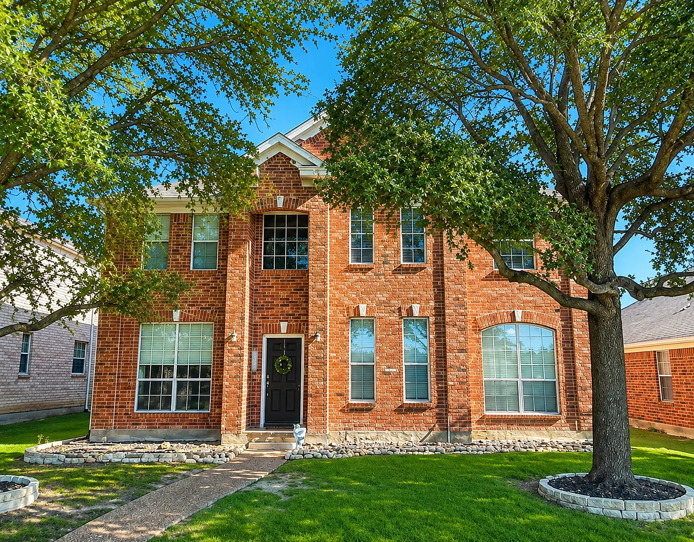 4 bed, 3148 sqft, $3,150 — Photo 2