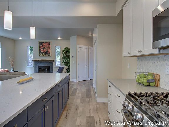 2nd image of 13832 Akers Cir