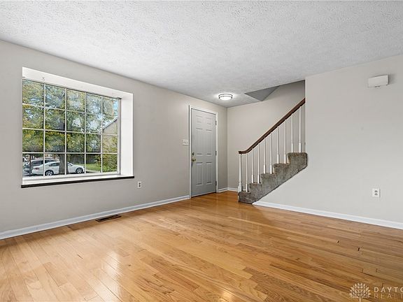 4th image of 2610 S Kings Arms Cir