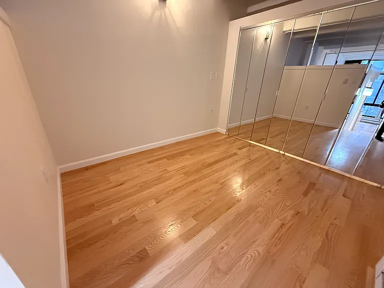 12 Stoneholm St #309 — Photo 4
