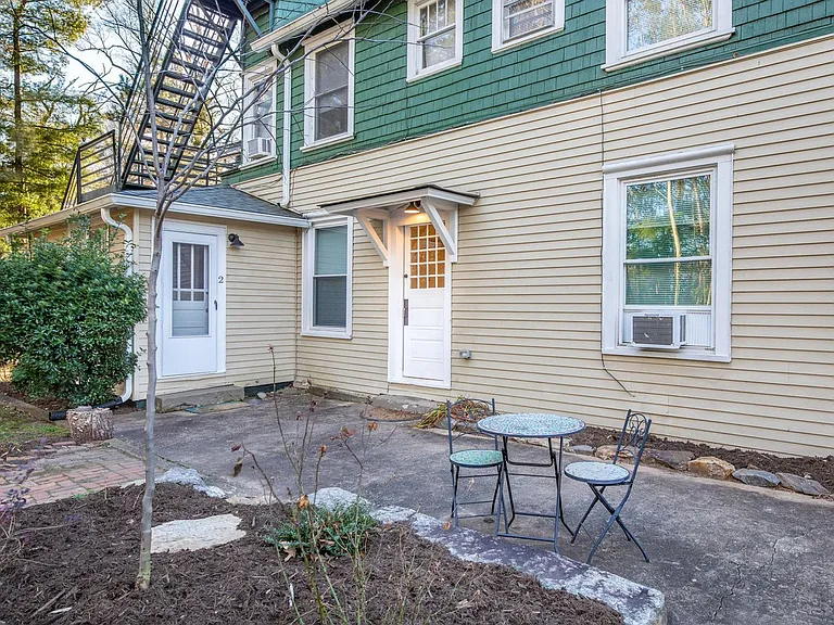 15 Grindstaff Dr #5 — Photo 3