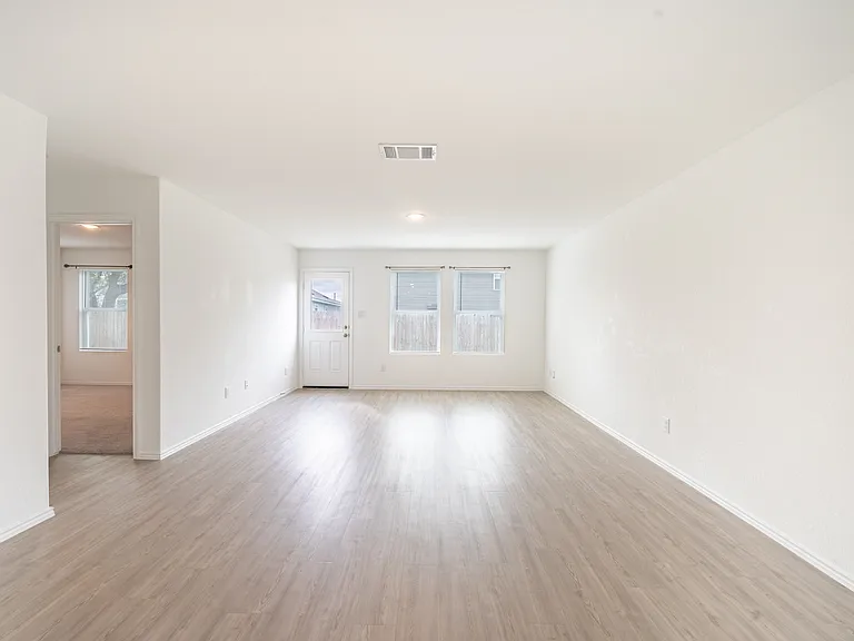 9804 Carome Mill Dr — Photo 11