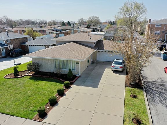 2nd image of 7849 W 79th Pl