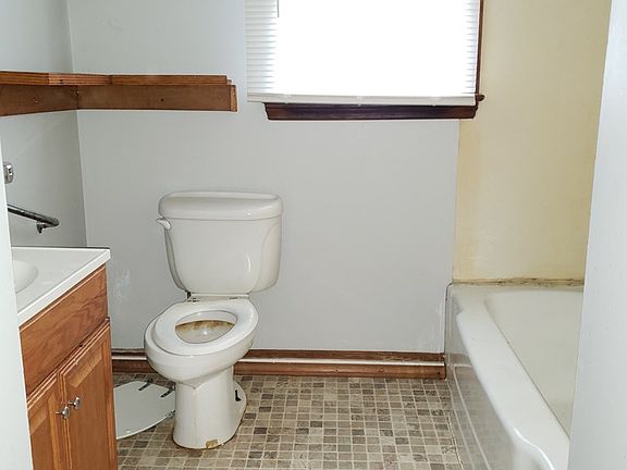 5th image of 2451 Cople Hwy