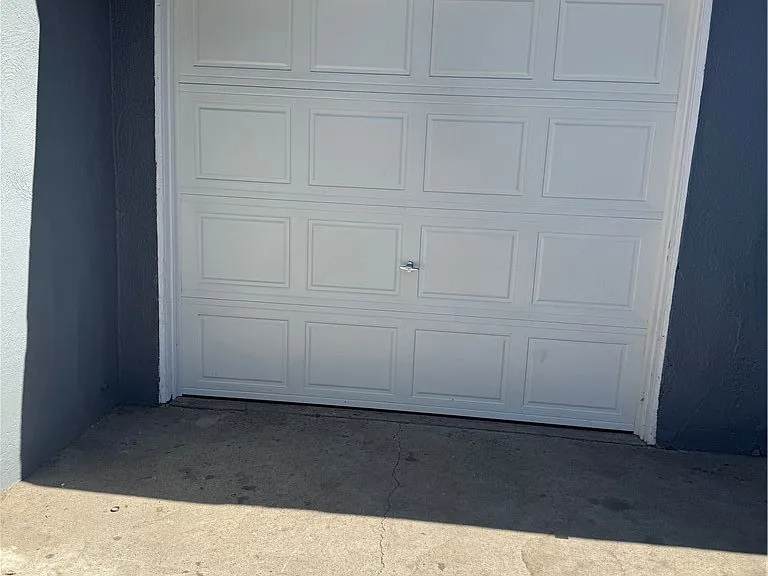 1124 Ramona Ave — Photo 14