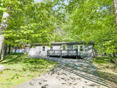 14 Chipmunk Trl, Hawley, PA, 18428