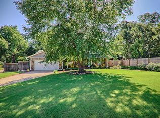 2300 Brookwood Ct, Edmond, OK 73034