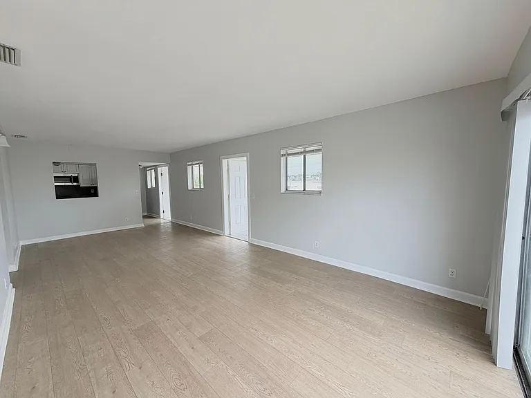 1501 Crescent Cir #E45 — Photo 6
