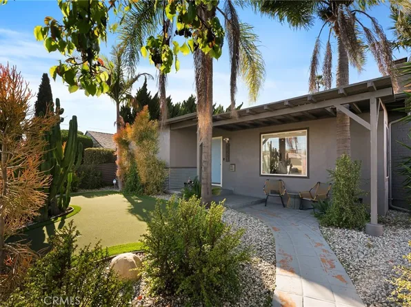 7901 Flight Ave, Los Angeles, CA 90045