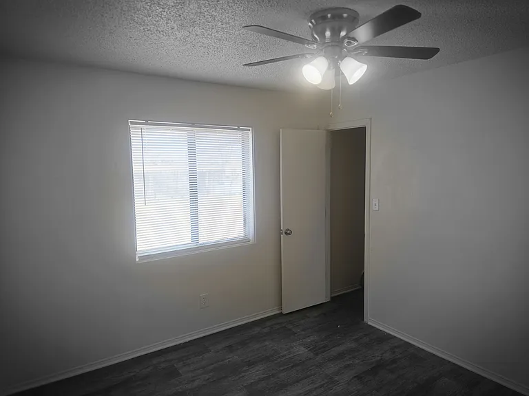 409 River Rd — Photo 14