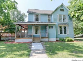 405 W Madison St, Girard, IL