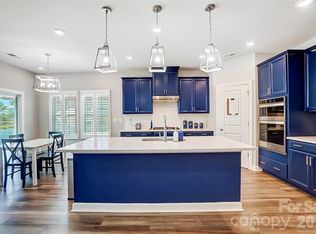 9380 Dunwich Dr, Gastonia, NC 28056