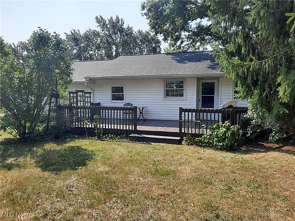 3rd image of 122 Campagna St