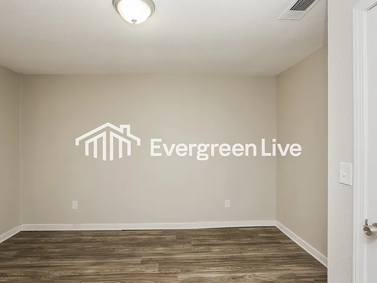 658 Tifton Dr — Photo 11