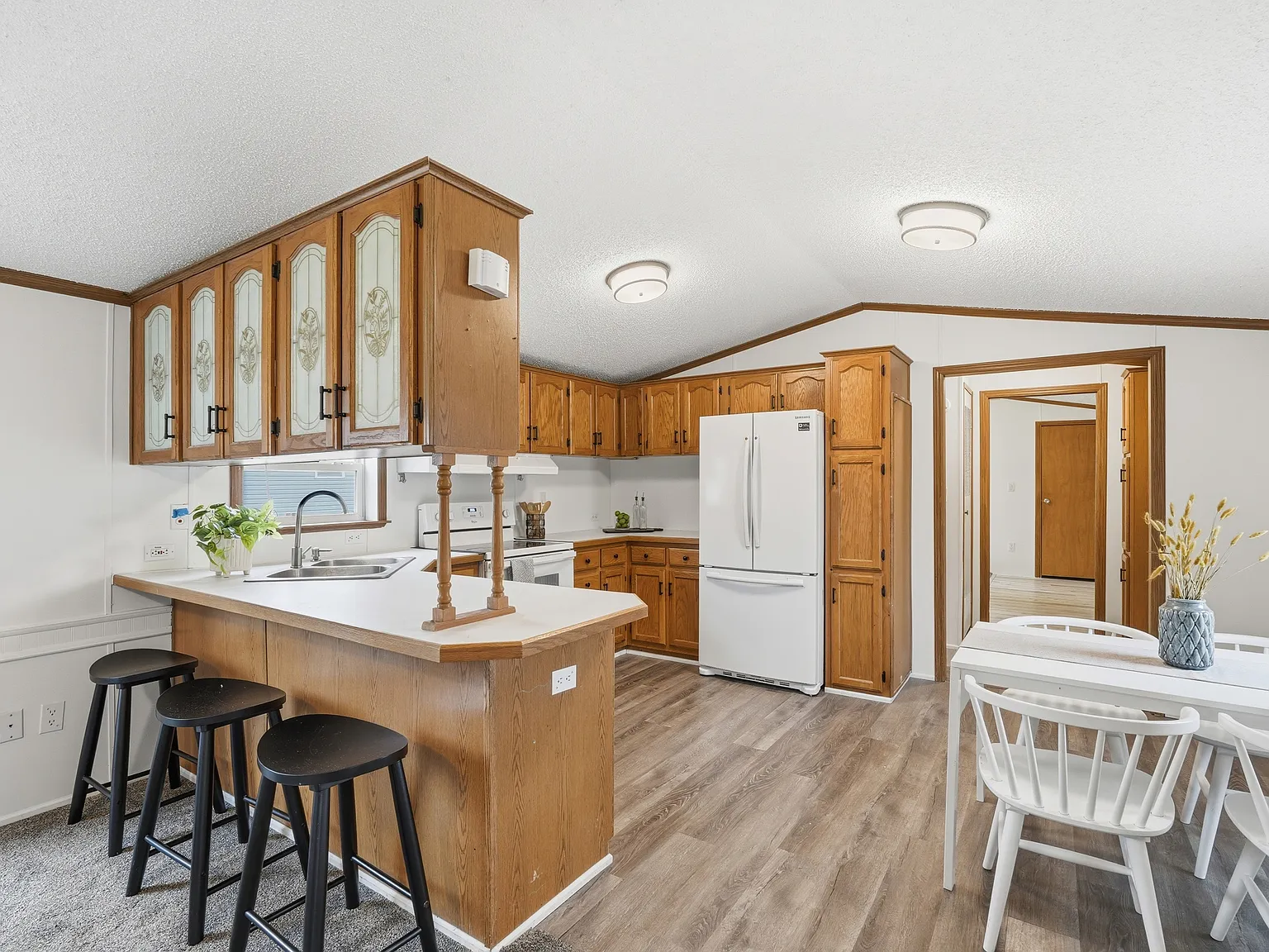 3 bed, 1216 sqft, $1,875 — Photo 3